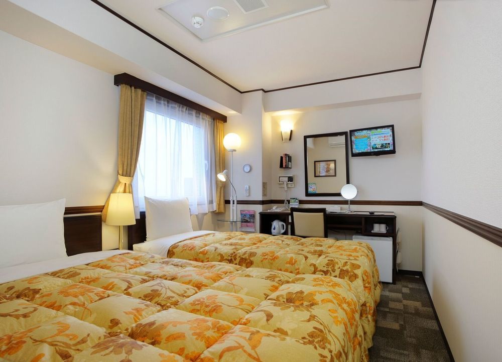 Toyoko Inn Tokyo Yamanote Sen Otsuka Eki Kita Guchi No 2 Exterior foto